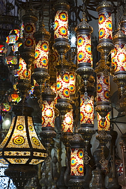 Traditional Turkish ornate lanterns in The Grand Bazaar (Great Bazaar) (Kapali Carsi), Beyazi, Istanbul, Turkey, Europe