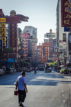 Yaowarat Road, Chinatown, Bangkok, Thailand, Southeast Asia, Asia 