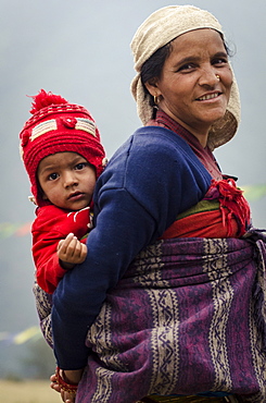 Mother and son, Ghandruk, Annapurna Conservation Area, Nepal, Asia