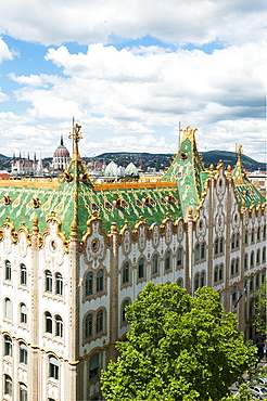 Art nouveau architecture by vñdv?n Lechner ‚Äì the colourful pyrogranite roof of the former post office bank, Bundapest, Hungary