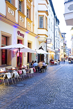 Cocktail bar Pony in Upper Book street in Regensburg, Germany