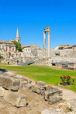 Arles Roman Ruins, Arles, UNESCO World Heritage Site, Bouches du Rhone, Provence, Provence-Alpes-Cote d'Azur, France, Europe