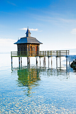 Pavillon des bains at Lac de Neuchatel in winter, Neuenburg, Switzerland, Europe