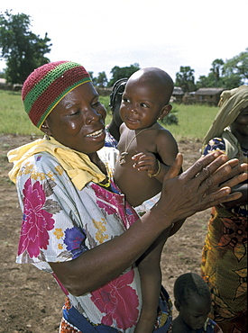 Benin mother & child of dassari n materi (north- benin)