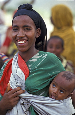 Ethiopia mother and child of hararge