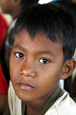 Child in school, phnom pen