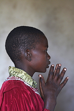 Tanzania altar boy, sunday mass at a catholic church in komaswa