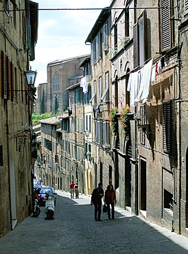 Via San Caterino, off Costa San Antonio, in Oca district of Siena, Tuscany, Italy, Europe