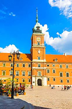 Royal Castle in Plac Zamkowy (Castle Square), Old Town, UNESCO World Heritage Site, Warsaw, Poland, Europe