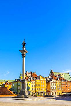 Sigismund's Column and buildings in Plac Zamkowy (Castle Square), Old Town, UNESCO World Heritage Site, Warsaw, Poland, Europe