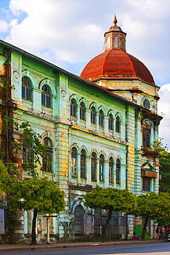 Old Colonial architecture, Yangon (Rangoon), Myanmar (Burma), Asia