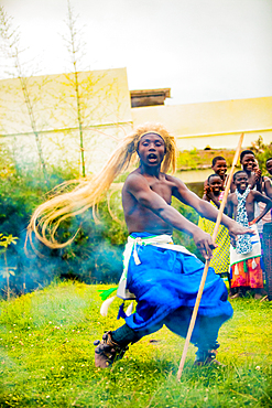 Dancers, Bwindi Impenetrable Forest National Park, Uganda, East Africa, Africa