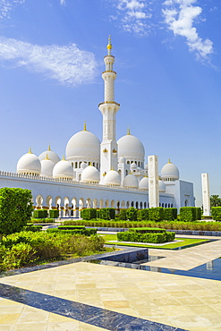 Sheikh Zayed Grand Mosque, Abu Dhabi, United Arab Emirates, Middle East