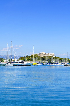 Harbour and Fort Carre, Antibes, Alpes Maritimes, Cote d'Azur, Provence, France, Mediterranean, Europe