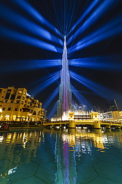 Burj Khalifa Light and Laser Show, Dubai Mall and Burj Khalifa Lake, Dubai, United Arab Emirates, Middle East