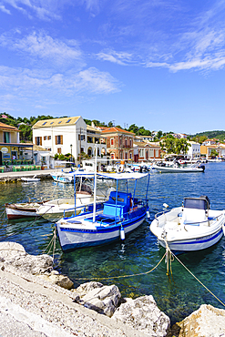 The pretty town of Gaios, the main port and harbour on the island, Paxos, Ionian Islands, Greek Islands, Greece, Europe