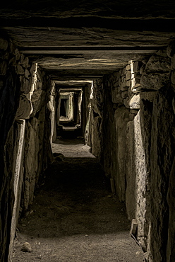 Knowth, UNESCO World Heritage Site, County Meath, Leinster, Republic of Ireland, Europe