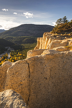 Hoodoo Trail near Fairmont Hotsprings in autumn, British Columbia, Canada, North America