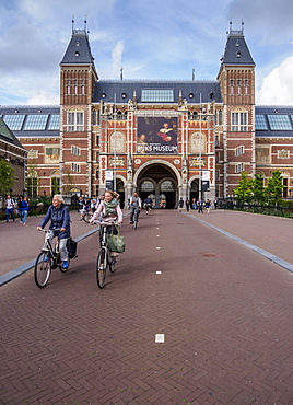 Rijksmuseum at the Museumplein, Amsterdam, North Holland, The Netherlands, Europe