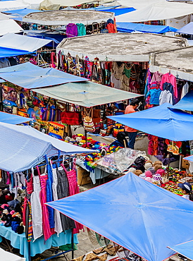 Saturday Handicraft Market, Plaza de los Ponchos, elevated view, Otavalo, Imbabura Province, Ecuador, South America