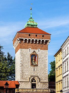 Florian Gate, Cracow (Krakow), UNESCO World Heritage Site, Lesser Poland Voivodeship, Poland, Europe