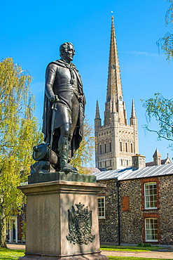 Statue of Wellington and the Spire of Norwich Cathedral, Norwich, Norfolk, East Anglia, England, United Kingdom, Europe