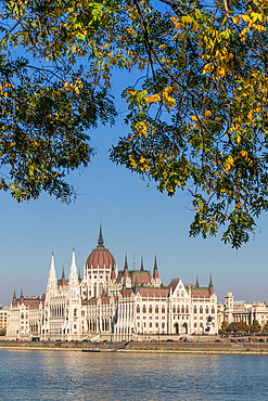 The Hungarian Parliament building on the River Danube during autumn, UNESCO World Heritage Site, Budapest, Hungary, Europe