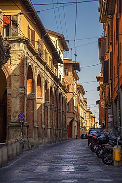 Strada Maggiore, Bologna, Emilia-Romagna, Italy, Europe