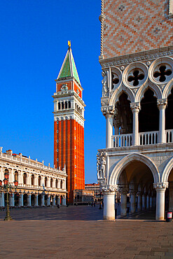 Piazza San Marco, Venezia (Venice), UNESCO World Heritage Site, Veneto, Italy, Europe