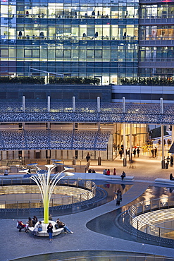 Piazza Gae Aulenti, Porta Nuova district, Milan, Lombardy, Italy, Europe