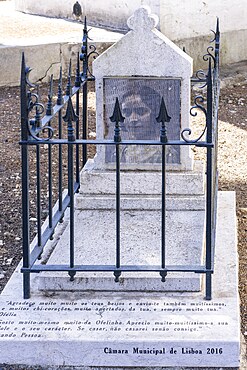 os Prazeres cemetery, Ofélia's tomb, Lisbon, Portugal