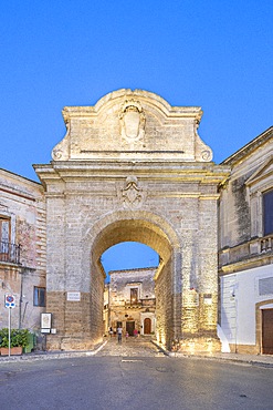 Porta grande, old town, Mesagne, Brindisi, Salento, Apulia, Italy