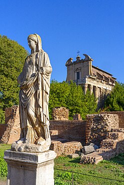 House of the Vestal Virgins in the Roman Forum, Imperial Forums, Roma, Lazio, Italy