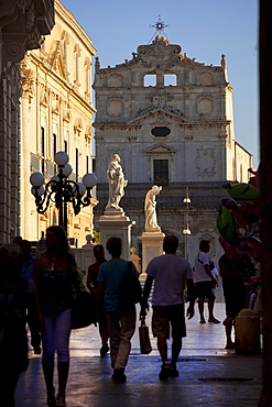 Duomo square, Siracusa (Syracuse), Sicily, Italy, Europe