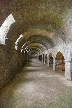 Forum , Cryptoporticoes, Arles, Provence-Alpes-Côte d'Azur, Bouches-du-Rhône, Arles-Crau-Camargue-Montagnette, Camargue, France