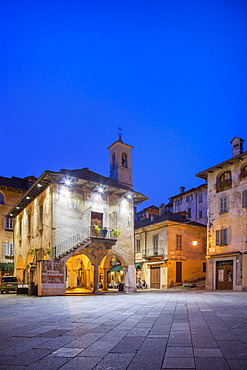 Piazza Motta, Orta San Giulio, Piemonte (Piedmont), Italy, Europe