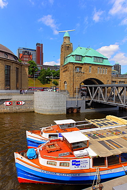 St. Pauli-Landungsbrucken, Hamburg, Germany, Europe