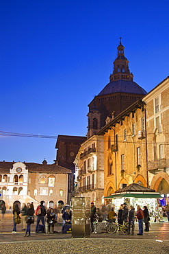 Piazza Vittoria, Pavia Cathedral, Pavia, Lombardy, Italy, Europe