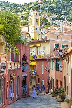 Street scene in Villefranche sur Mer, Alpes Maritimes, Provence Alpes Cote d'Azur, French Riviera, France, Mediterranean, Europe