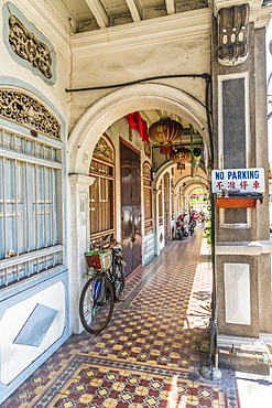 Traditional Chinese shop house architecture in George Town, Penang Island, Malaysia, Southeast Asia, Asia