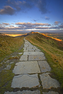 View along the Great Ridge path looking towards Lose Hill, Peak District National Park, Derbyshire, England, United Kingdom, Europe