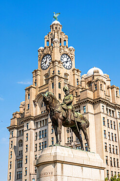 Statue of Edward V11 and the Port of Liverpool Building, Waterfront, Pier Head, Liverpool, Merseyside, England, United Kingdom, Europe