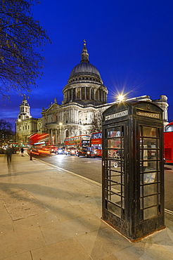 St. Paul's Cathedral at dusk, London, England, United Kingdom, Europe