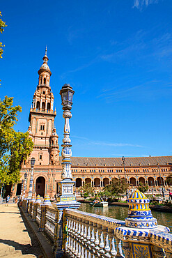 Plaza De Espana, Parque de Marie Luisa, Seville, Andalucia, Spain, Europe