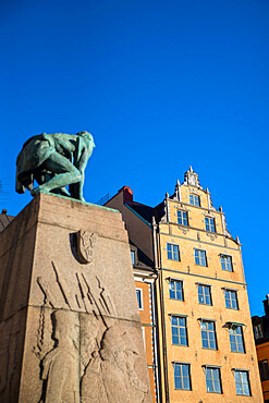 Bowman statue, Kornhamnstorg Square, Stockholm, Sweden, Scandinavia, Europe