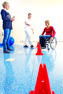 Clinical research in the GHICL. The physical medicine and rehabilitation department in Saint Philibert hospital in Lille, France. Exercises to develop the patient's muscle tone in functional rehabilitation, under the supervision of a doctor and medico-sporting educator.