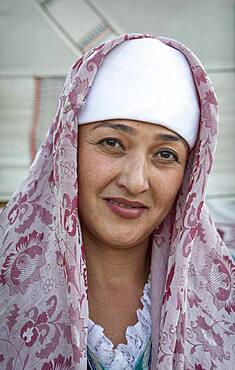 Uzbek woman, Samarkand, Uzbekistan