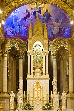 Interior of Catedral Basilica de la Purisma Concepcion (Basilica of the Immaculate Conception), the cathedral in Old Town, Mazatlan, Mexico.