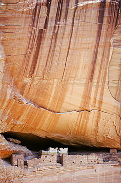 White House Ruins; Canyon de Chelly National Monument, Arizona.