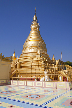 Soon U Ponya Shin Pagoda, Sagaing, near Mandalay, Myanmar, (Burma)